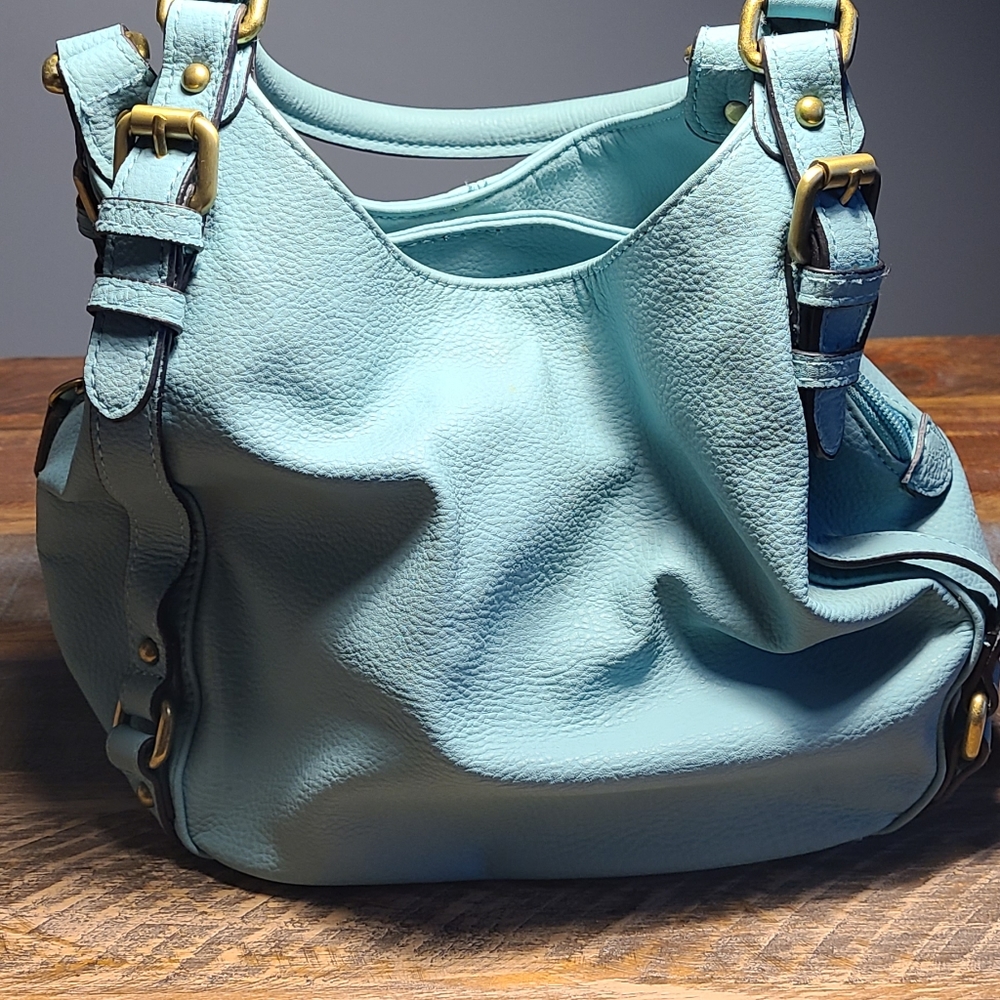 Merona aqua colored purse, lots of space and compartments